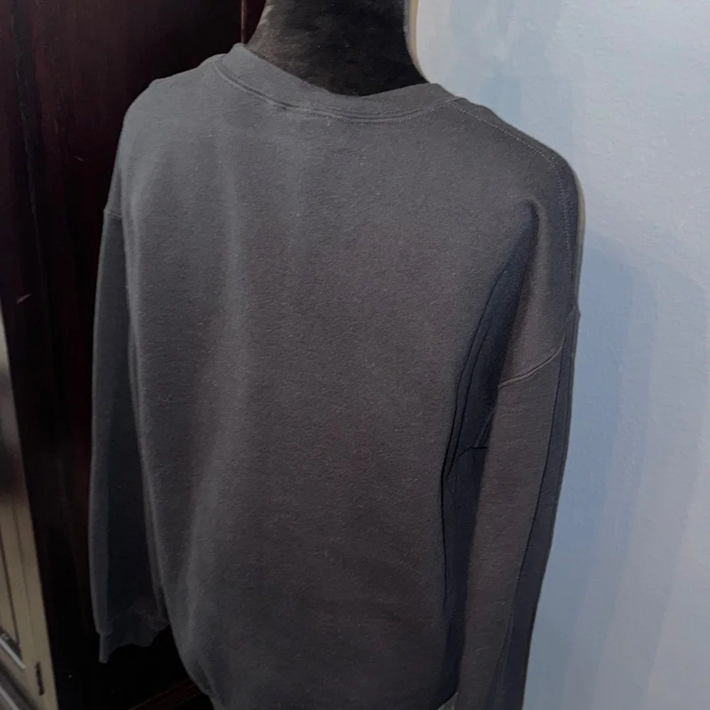 •Disney Halloween sweatshirt• - Picture 4 of 4
